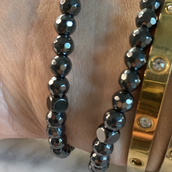 Grey Hematite & Larvikite Bracelet - Picture 4 of 5